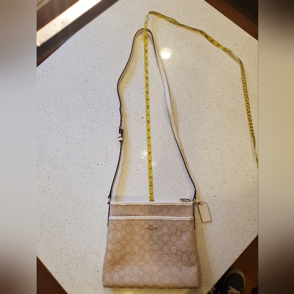 Coach Tan Crossbody Bag with Signature Design - Picture 3 of 6